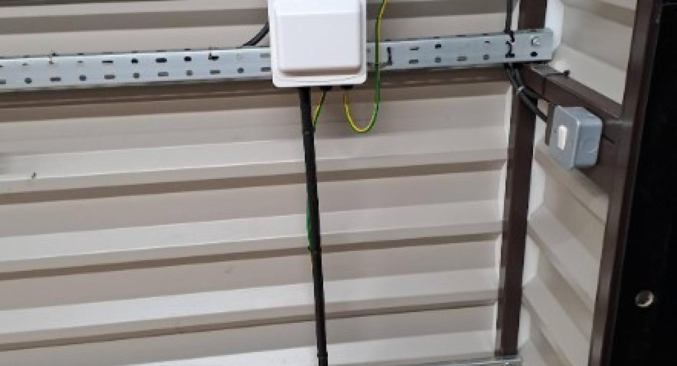 Installing power into the metal garage 40m from the house